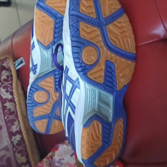 ASICS Gel Rocket running shoes, size 12 - Picture 8 of 8